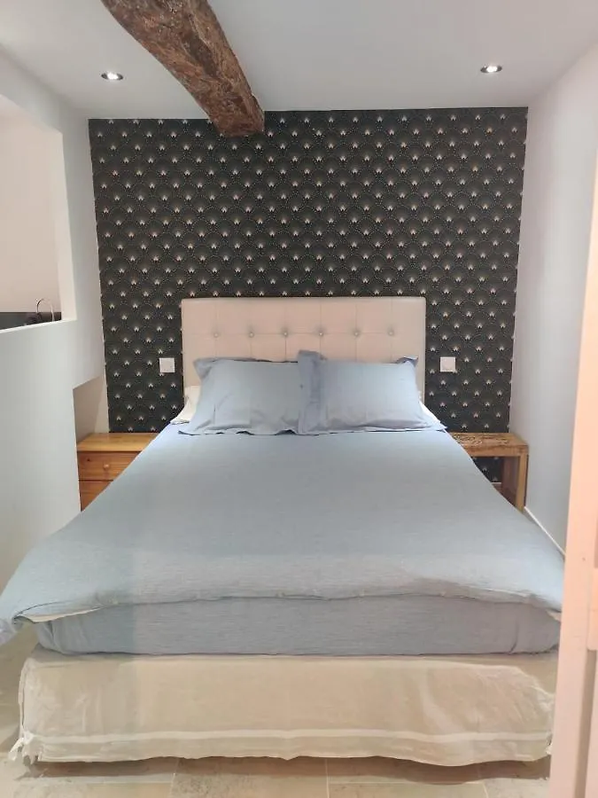 Logement Neuf Centre Du Village Aux Pieds Du Chateau Grimaud Apartment